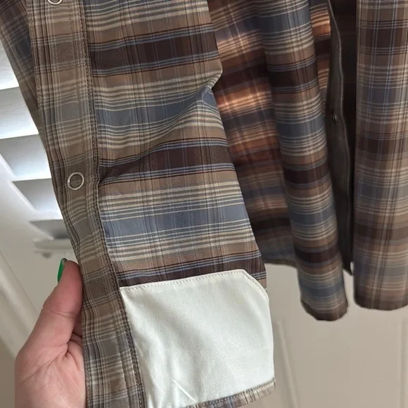 Blue & Brown Plaid Casual Button Down Shirt - Picture 6 of 7